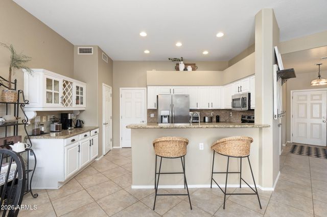 6384 W PONTIAC Drive, Glendale, AZ 85308