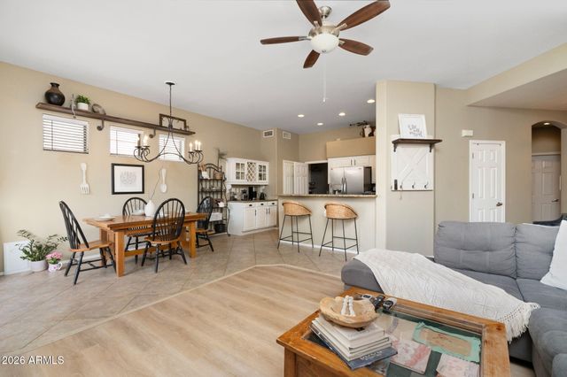 6384 W PONTIAC Drive, Glendale, AZ 85308