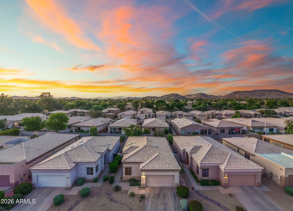 6384 W PONTIAC Drive, Glendale, AZ 85308