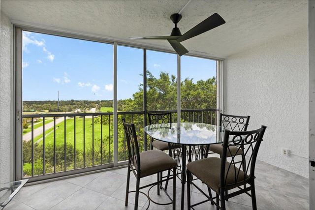 4550 NW 18th Avenue 709, Deerfield Beach, FL 33064