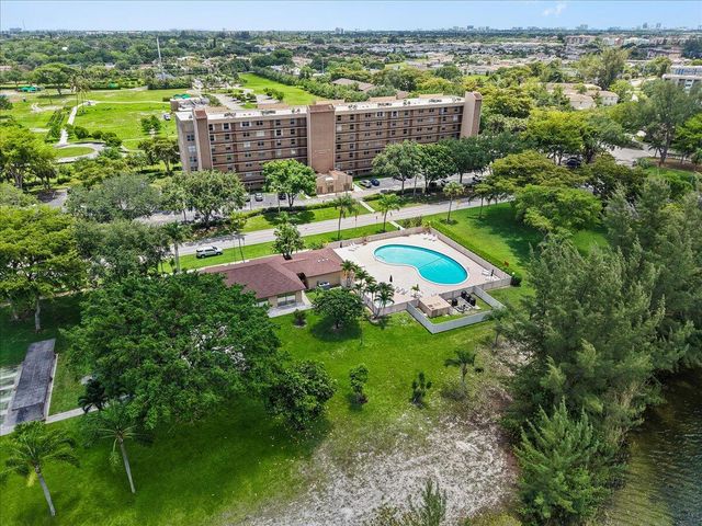 4550 NW 18th Avenue 709, Deerfield Beach, FL 33064