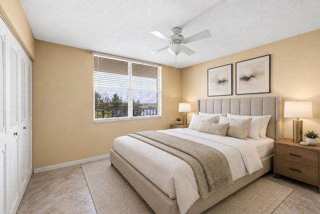 4550 NW 18th Avenue 709, Deerfield Beach, FL 33064