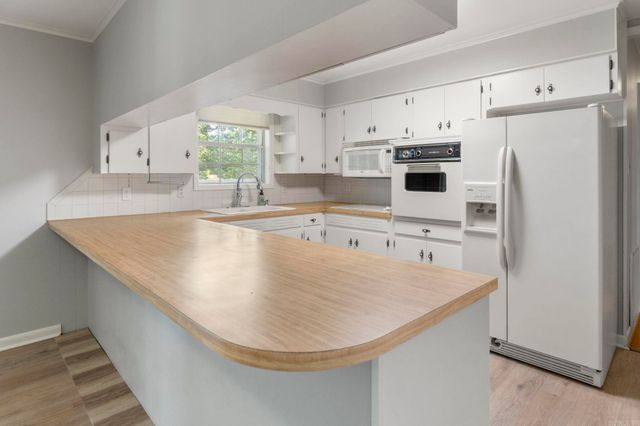 2213 Crestwood Road, North Little Rock, AR 72116
