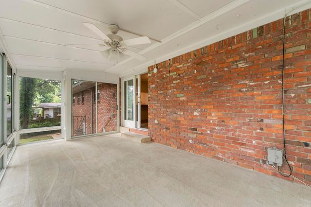 2213 Crestwood Road, North Little Rock, AR 72116
