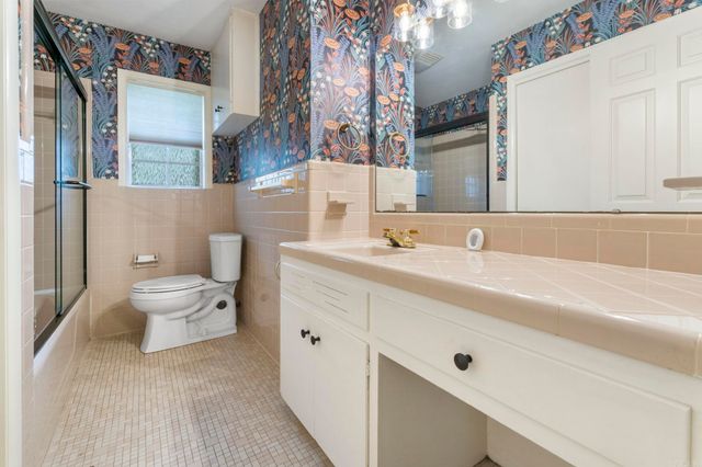 2213 Crestwood Road, North Little Rock, AR 72116
