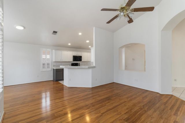 5073 Whiteclover Lane, Roseville, CA 95747