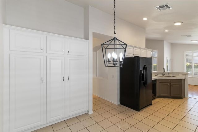 5073 Whiteclover Lane, Roseville, CA 95747