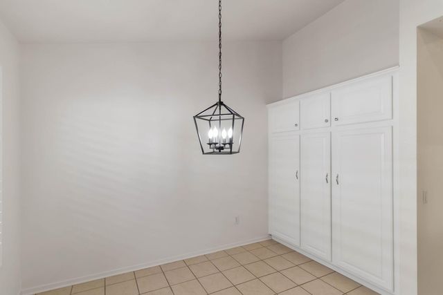 5073 Whiteclover Lane, Roseville, CA 95747