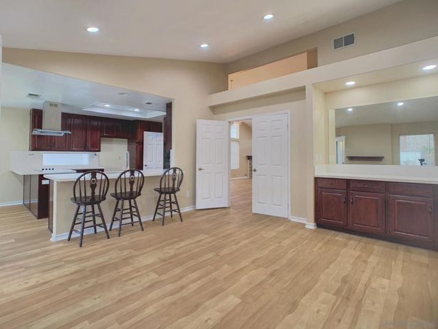 31352 Via Eduardo, Temecula, CA 92592