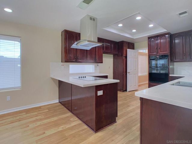 31352 Via Eduardo, Temecula, CA 92592