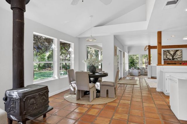 35692 Acadia Ln, Davis, CA 95616