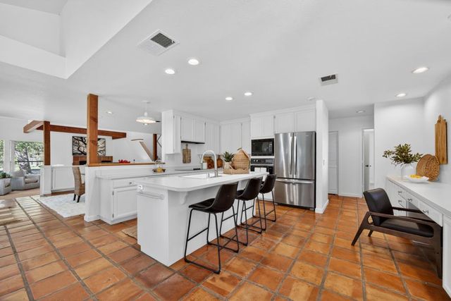 35692 Acadia Ln, Davis, CA 95616