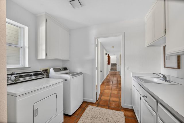 35692 Acadia Ln, Davis, CA 95616