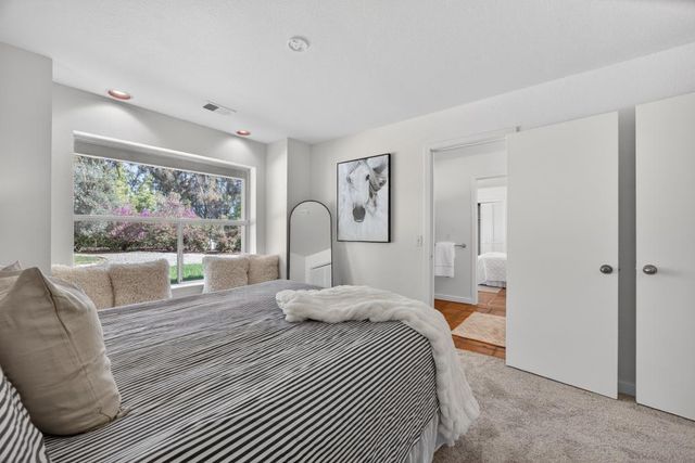 35692 Acadia Ln, Davis, CA 95616