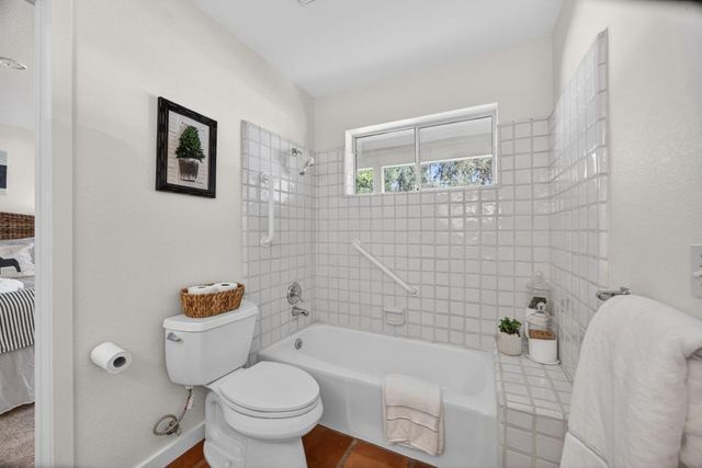 35692 Acadia Ln, Davis, CA 95616