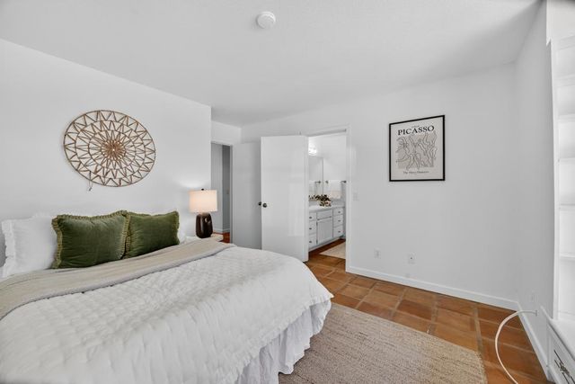 35692 Acadia Ln, Davis, CA 95616