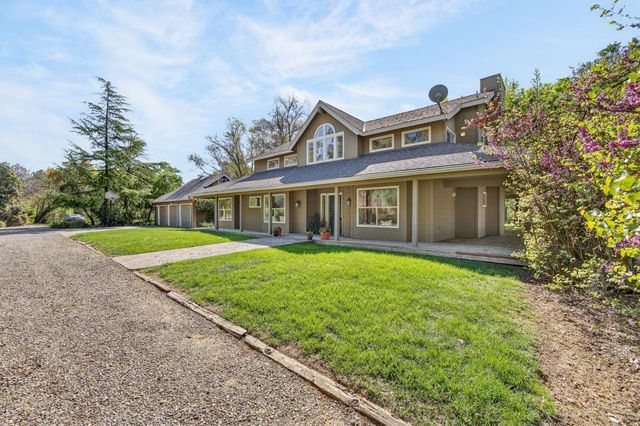 35692 Acadia Ln, Davis, CA 95616