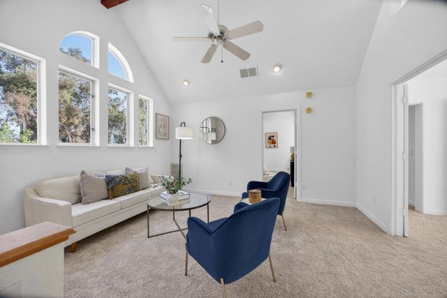 35692 Acadia Ln, Davis, CA 95616