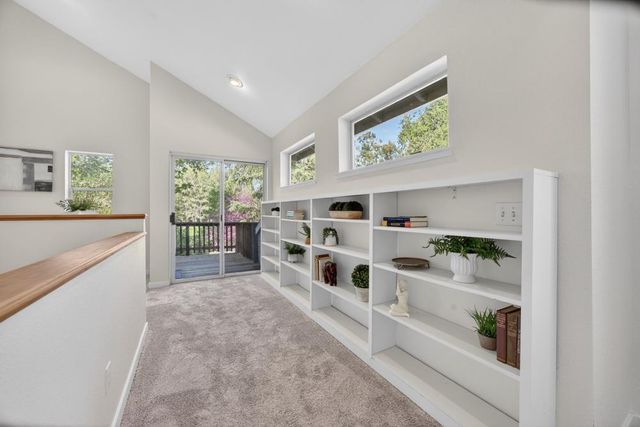 35692 Acadia Ln, Davis, CA 95616