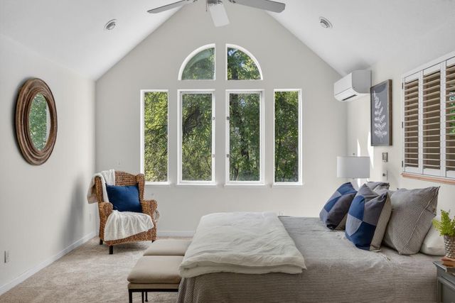 35692 Acadia Ln, Davis, CA 95616