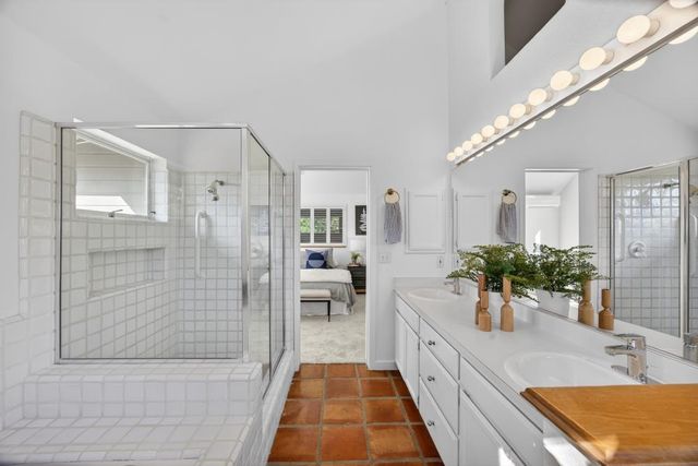 35692 Acadia Ln, Davis, CA 95616