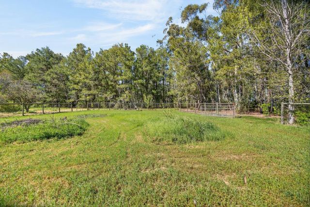 35692 Acadia Ln, Davis, CA 95616