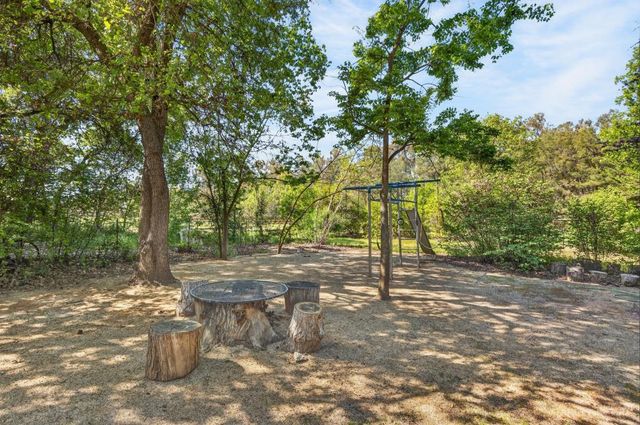 35692 Acadia Ln, Davis, CA 95616