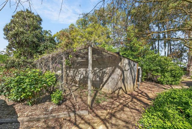 35692 Acadia Ln, Davis, CA 95616