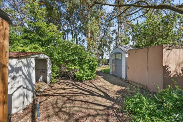 35692 Acadia Ln, Davis, CA 95616