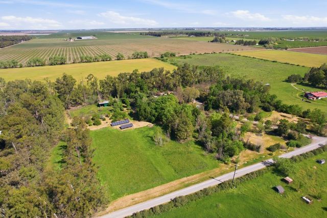 35692 Acadia Ln, Davis, CA 95616