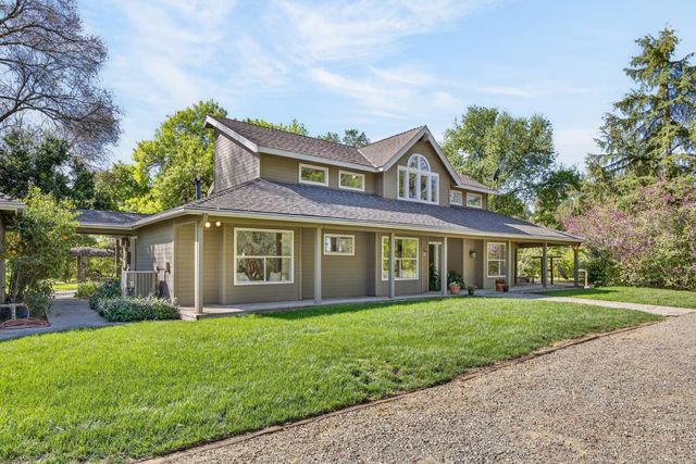 35692 Acadia Ln, Davis, CA 95616