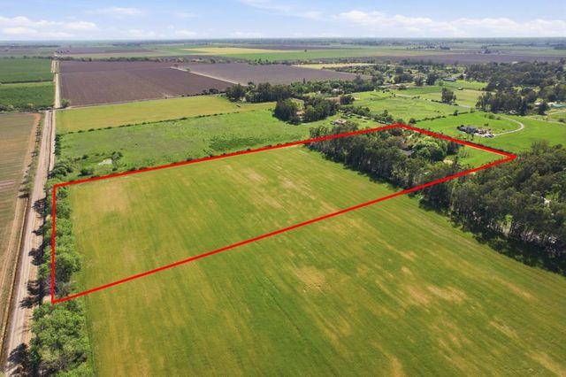 35692 Acadia Ln, Davis, CA 95616