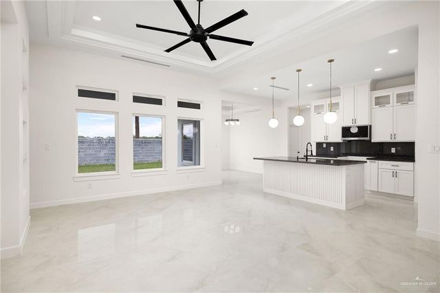 813 N Buxton Avenue, Edinburg, TX 78541