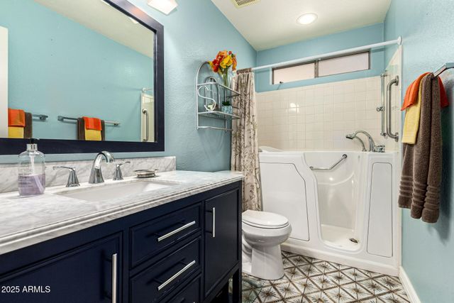 9011 E NACOMA Drive, Sun Lakes, AZ 85248