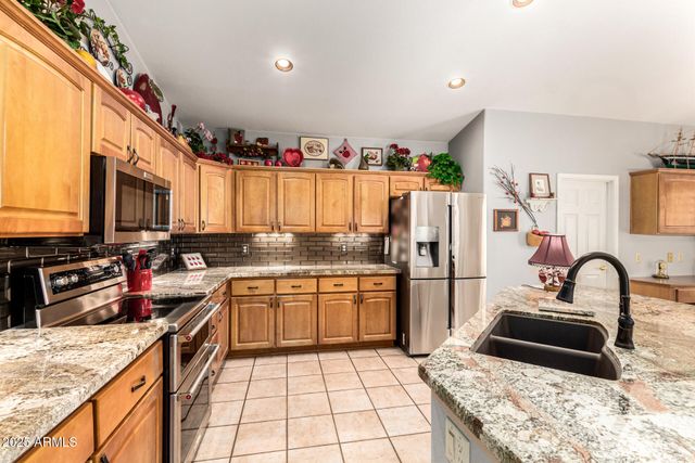 9011 E NACOMA Drive, Sun Lakes, AZ 85248