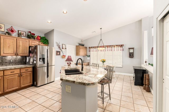 9011 E NACOMA Drive, Sun Lakes, AZ 85248