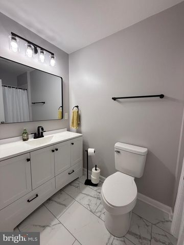 238 BETTY LEWIS DR, Fredericksburg, VA 22405