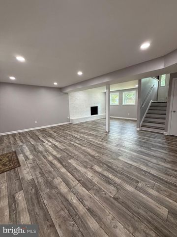 238 BETTY LEWIS DR, Fredericksburg, VA 22405