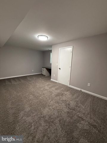 238 BETTY LEWIS DR, Fredericksburg, VA 22405