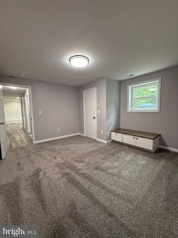 238 BETTY LEWIS DR, Fredericksburg, VA 22405