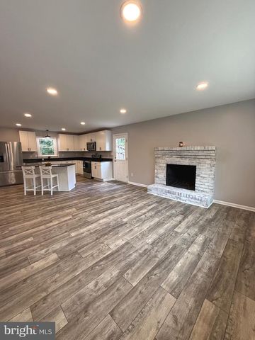 238 BETTY LEWIS DR, Fredericksburg, VA 22405