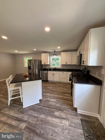 238 BETTY LEWIS DR, Fredericksburg, VA 22405