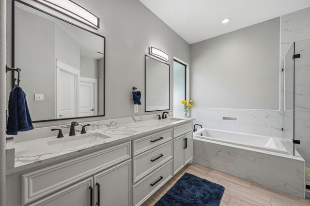 13211 Doral Circle, Montgomery, TX 77356