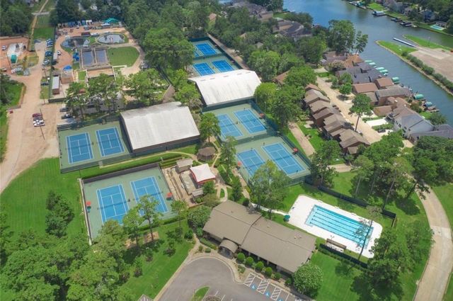 13211 Doral Circle, Montgomery, TX 77356