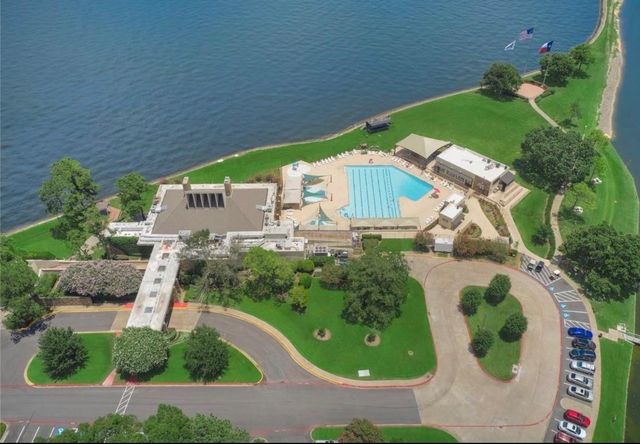 13211 Doral Circle, Montgomery, TX 77356