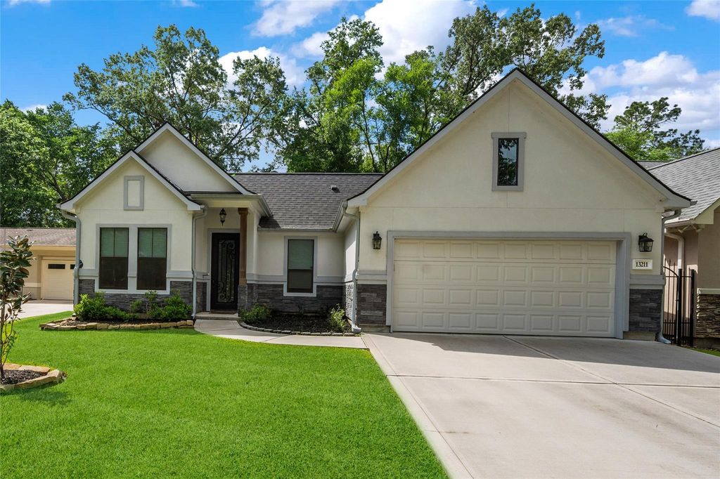 13211 Doral Circle, Montgomery, TX 77356