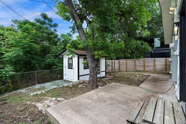 3002 Brinwood Ave, Austin, TX 78704
