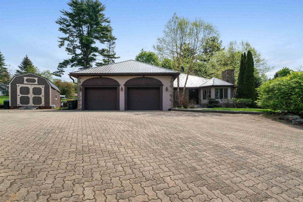 61 Chapin Terrace, Laconia, NH 03246