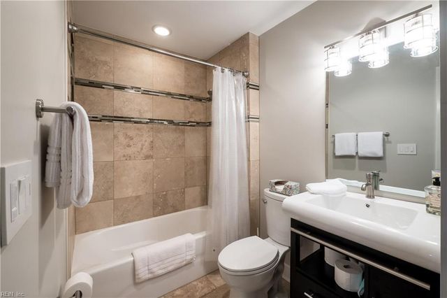215 Brooke Ave Apt 510, Norfolk, VA 23510