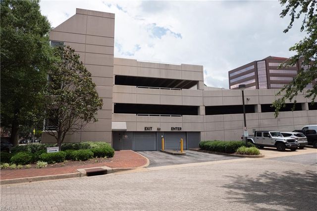 215 Brooke Ave Apt 510, Norfolk, VA 23510